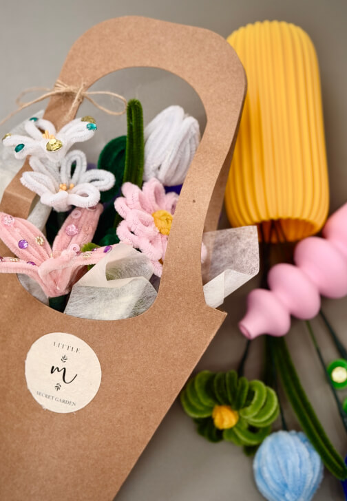 Korean-inspired Sparkling Chenille Flower Bouquet Workshop