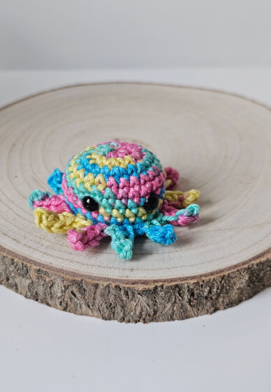 Learn to Crochet a Jellyfish: A Beginner Amigurumi Class