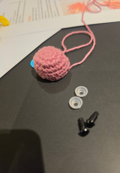 Learn to Crochet a Jellyfish: A Beginner Amigurumi Class