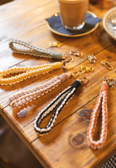 Macramé Wristlet Keychain for Beginners Experience
