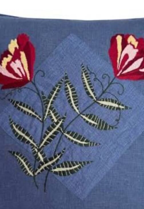 Make a Cushion Using a Sewing Machine and Decorate It Workshop