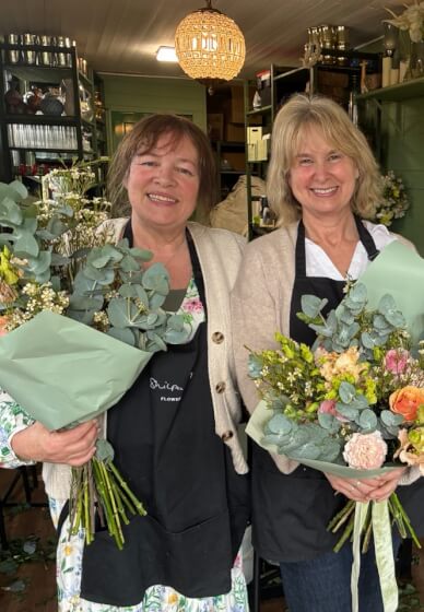 Make Your Own Floral Bouquet Workshop with Prosecco