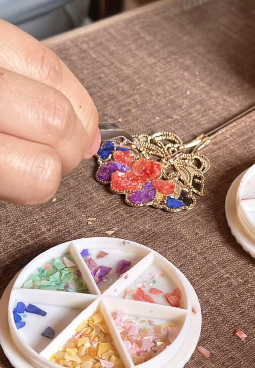 Mother-of-Pearl Brooch Workshop