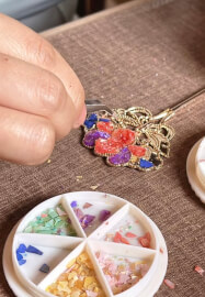 Mother-of-Pearl Brooch Workshop
