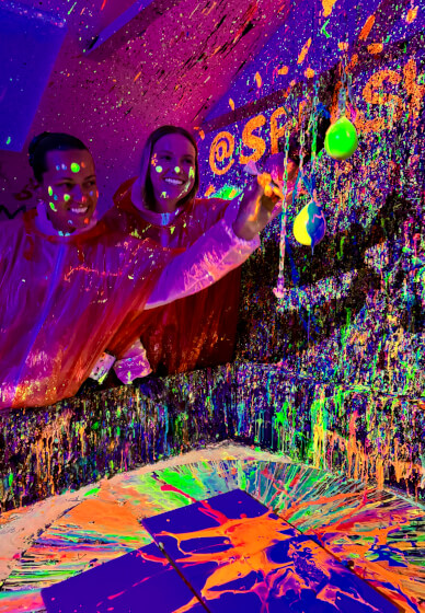 Neon Splash Art Experience