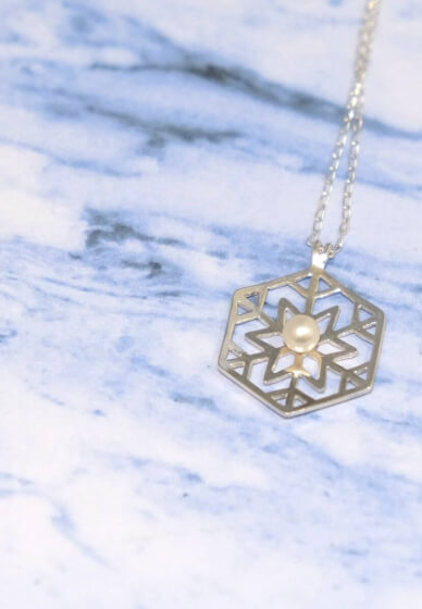 Pearl Snowflake Pendant Class