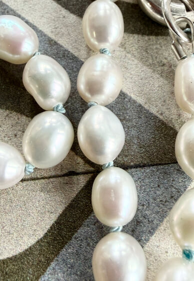 Pearl Stringing and Knotting Class