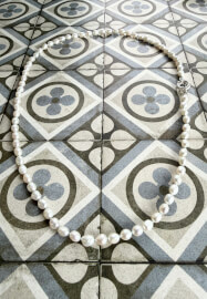 Pearl Stringing and Knotting Class