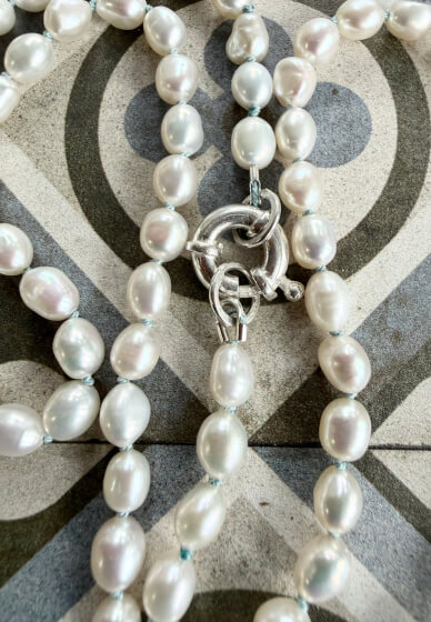 Pearl Stringing and Knotting Class