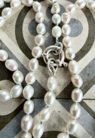 Pearl Stringing and Knotting Class