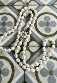 Pearl Stringing and Knotting Class