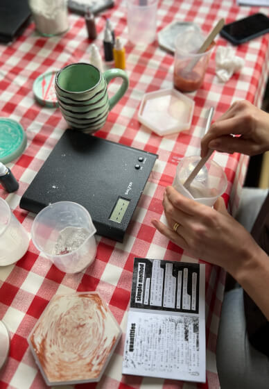 Personalised Eco-resin Sign Workshop