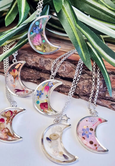 Pink Moon Necklaces Resin Jewellery Kit