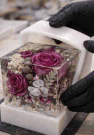 Preserving Flowers in Resin Class: Bouquet Preservation Skills