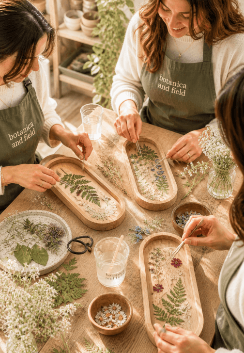 Preserving Flowers in Resin: Wooden Tray Workshop