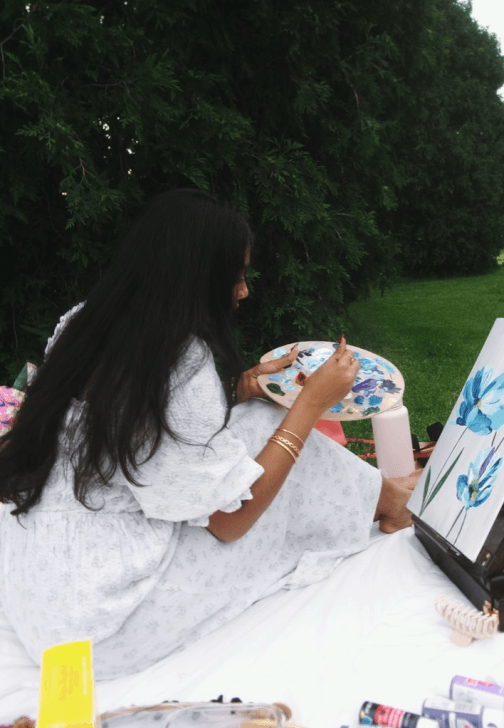 Prosecco and Paint in Hyde Park: Outdoor Painting Experience
