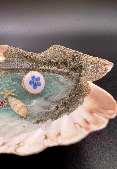 Resin Ocean Shell Art Class