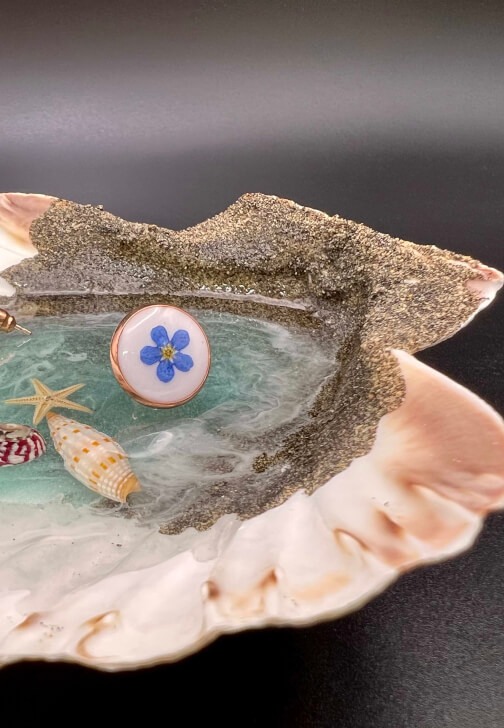 Resin Ocean Shell Art Class