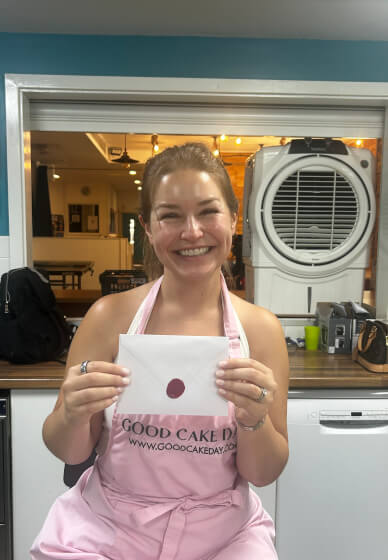 Sip and Cake: Cake Painting Experience