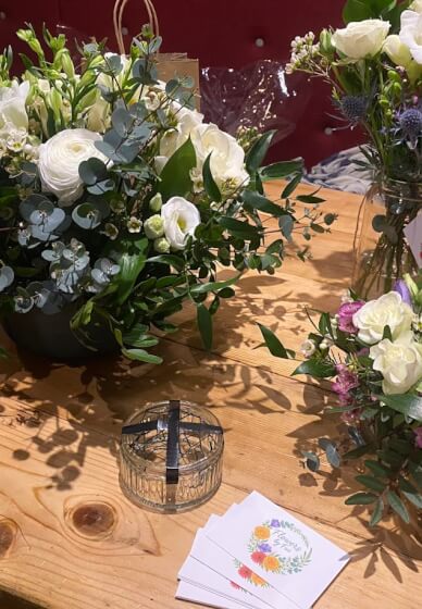 Sustainable Flower Arranging with Calligraphy Workshop