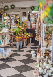 Table Flower Arrangement Class