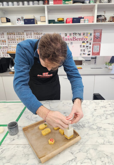 Taiwan Pineapple Cookie Experience: A Luxury Baking Journey