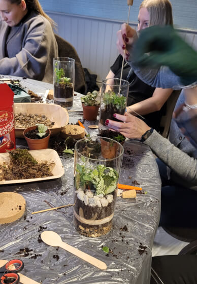Terrarium Making Workshop - London, Groups and Team Building