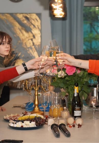 Tiramisu Masterclass with Wine and Cheese Tasting in Canary Wharf