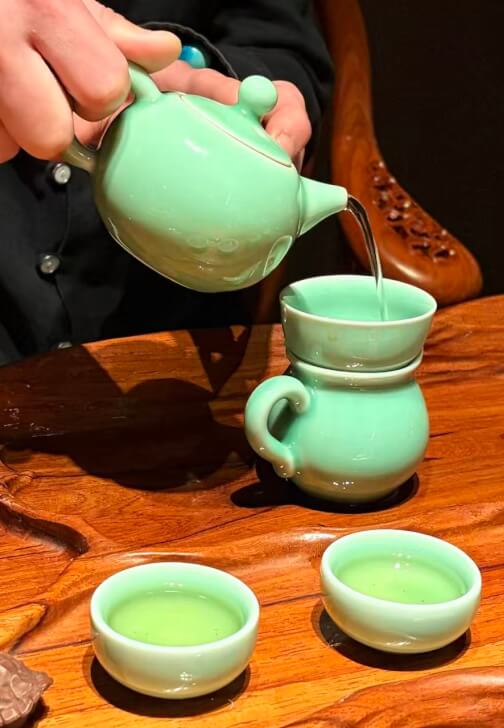 Traditional Chinese Tea Ceremony at the Fan Museum