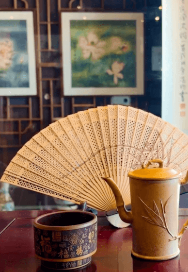 Traditional Chinese Tea Ceremony at the Fan Museum
