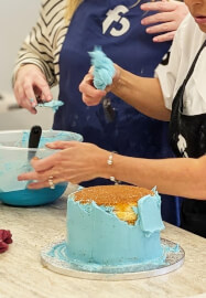 Vintage Heart Cake Decorating and Piping Class