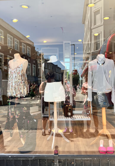 Vintage Shopping Tour with Colour and Style Guidance