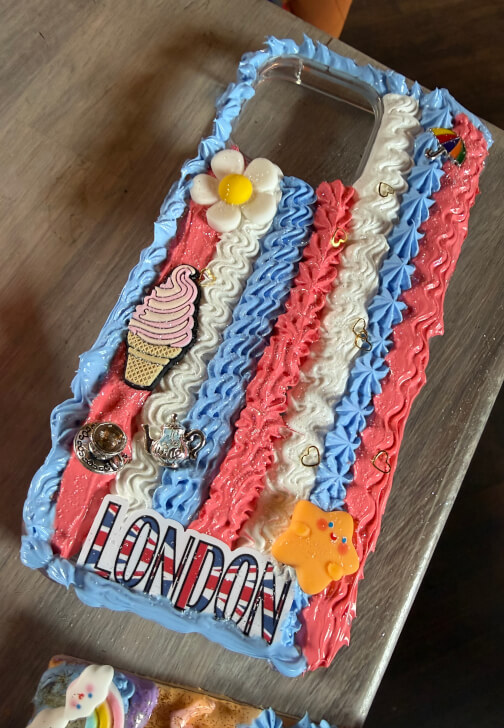 Viral Phone Case Class