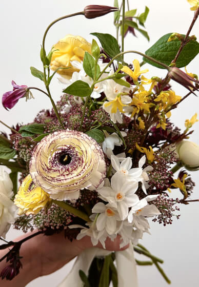 Vivid and Modern Petals: DIY Wedding Flower Workshop