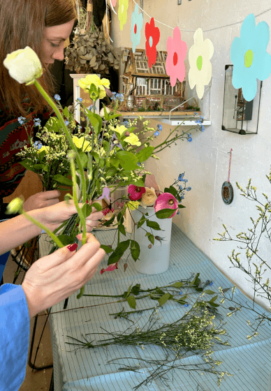 Weekly Flower Club - Flower Arranging Class