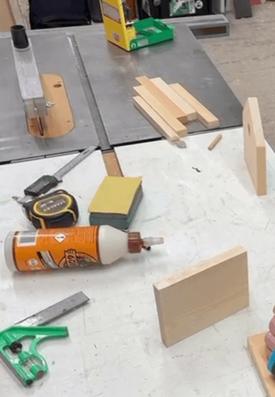 Woodworking Class - Make a Bird House