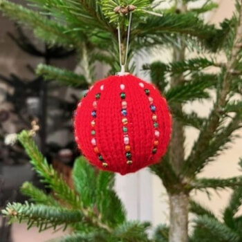 Knit a Beaded Christmas Bauble