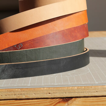 Choose your leather and buckle