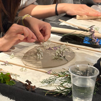 Choose botanicals & design your layout