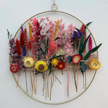 Make a beautiful hoop wreath