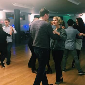 Beginner Tango dance class 1