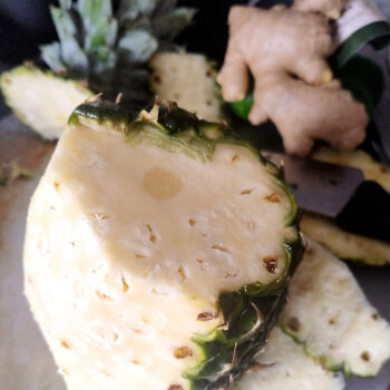 Remove skin from pineapple 