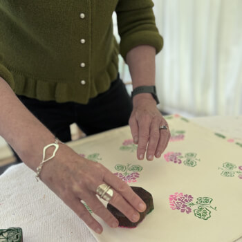 Press block firmly down onto fabric