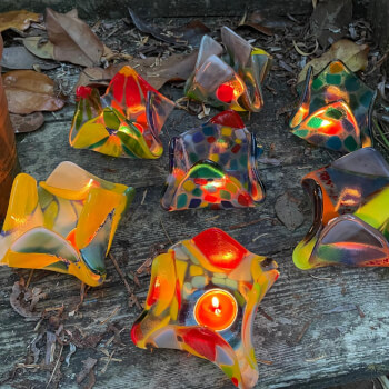 Festive tea light holder
