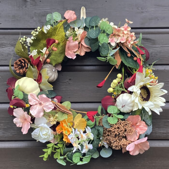 12:15-13:15: Seasonal Wreaths workshop