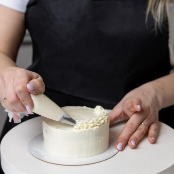 Mini Cake Filling & Decorating