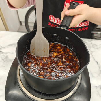 Make the signature sauce