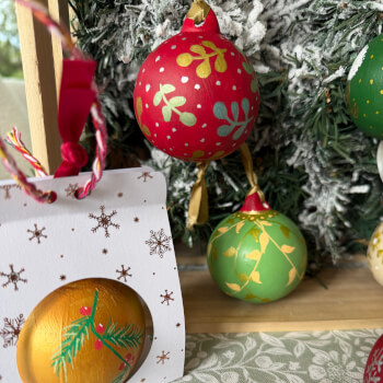 Finishing Touches & Gift Wrapping