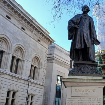 Henry Irving Statue