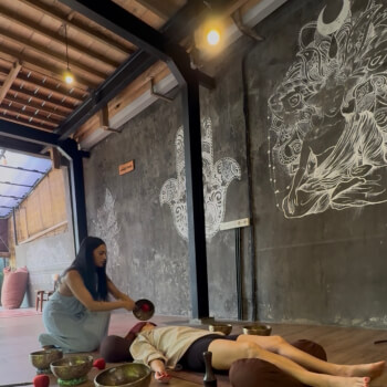 Space for 1 to 1 sound healing